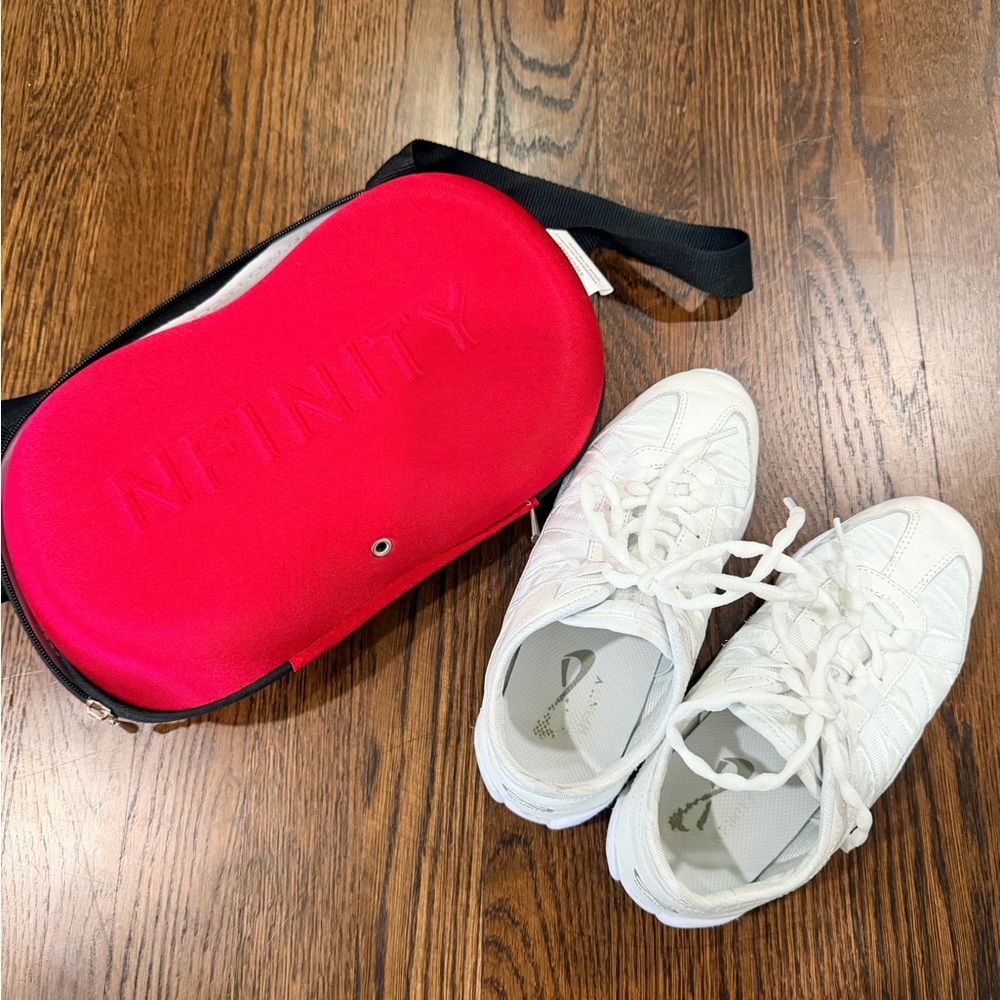 Nfinity cheer shoes Size 5.5